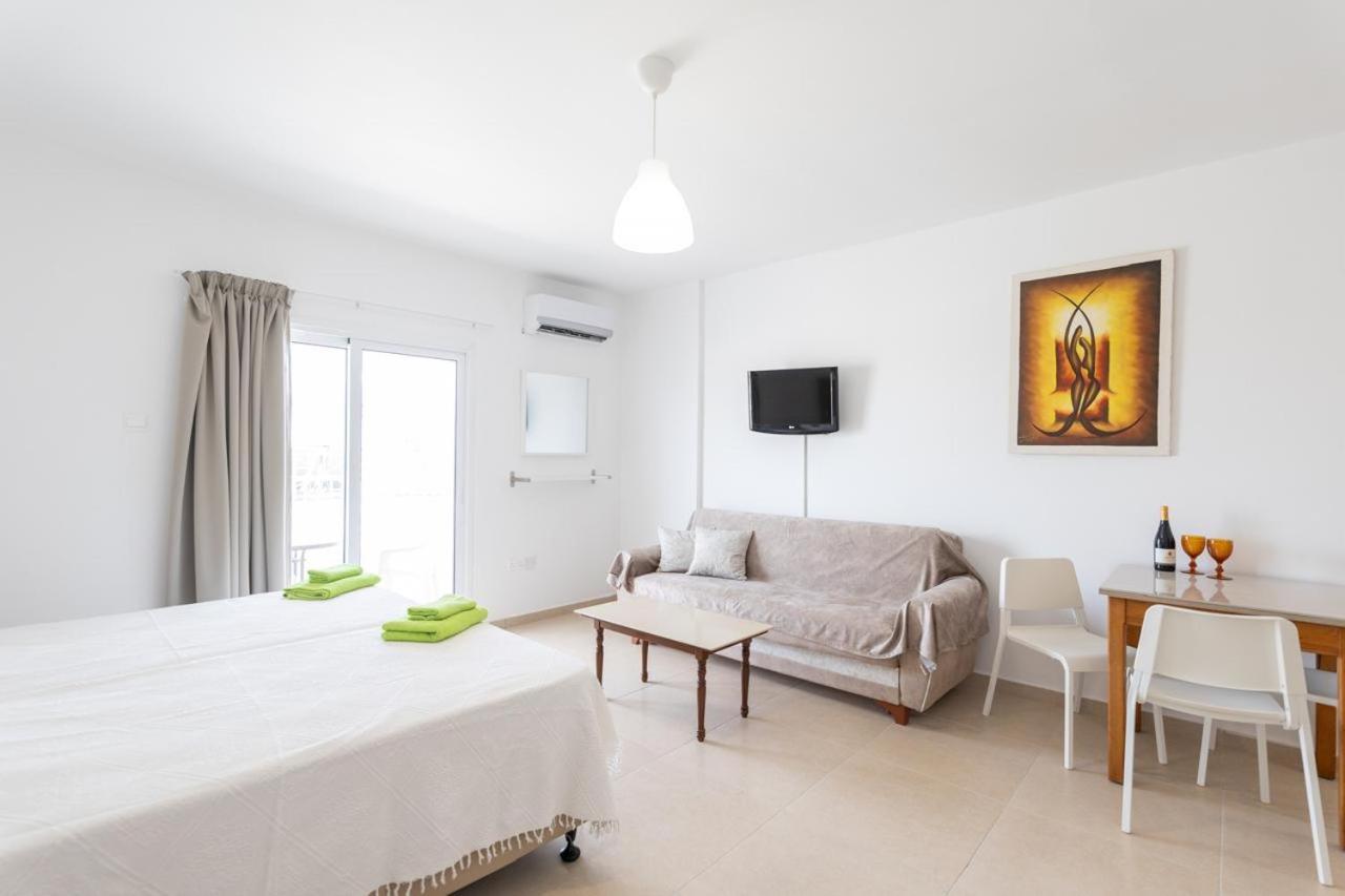 Christothea Apartments Айя-Напа Екстер'єр фото